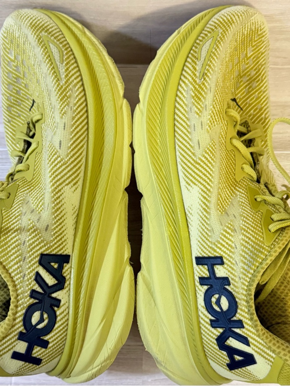 HOKA Clifton 9 Golden Lichen Men’s Size 12D Running Shoes